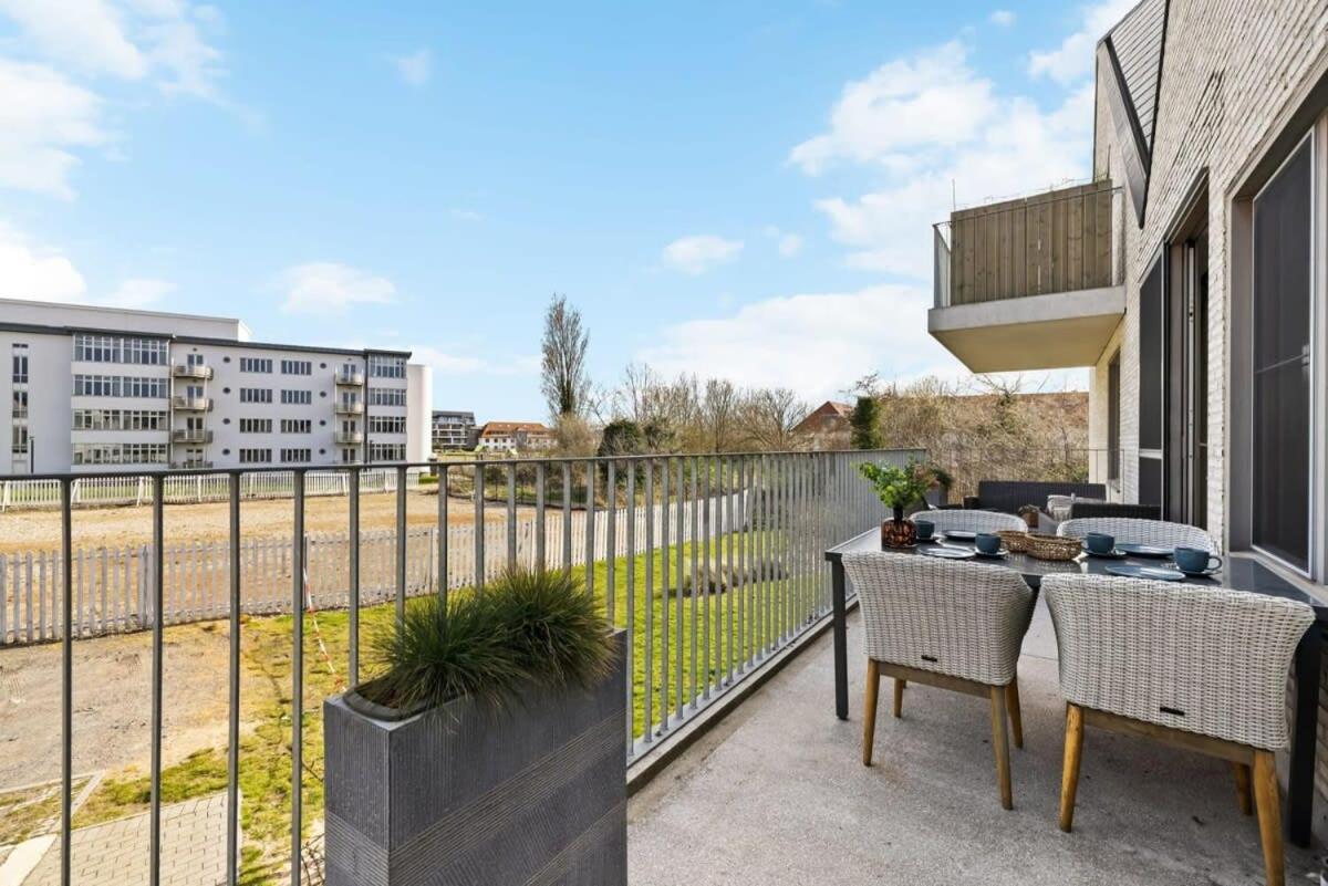 Huswell - Apartment With Natural Swimming Pool Middelkerke Zewnętrze zdjęcie